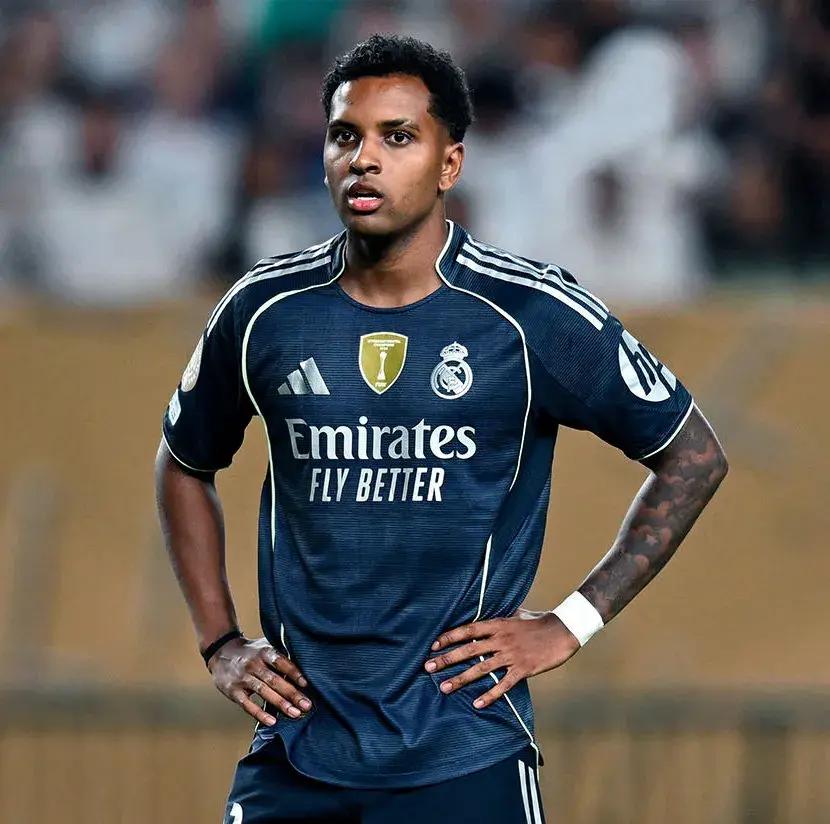 赛前德甲传出新动向,门兴格拉德巴赫门线救险,管理层表态——态度坚定,赛季目标并未改变的简单介绍 赛前德甲传出新动向,门兴格拉德巴赫门线救险,管理层表态——态度坚定,赛季目标并未改变的简单介绍