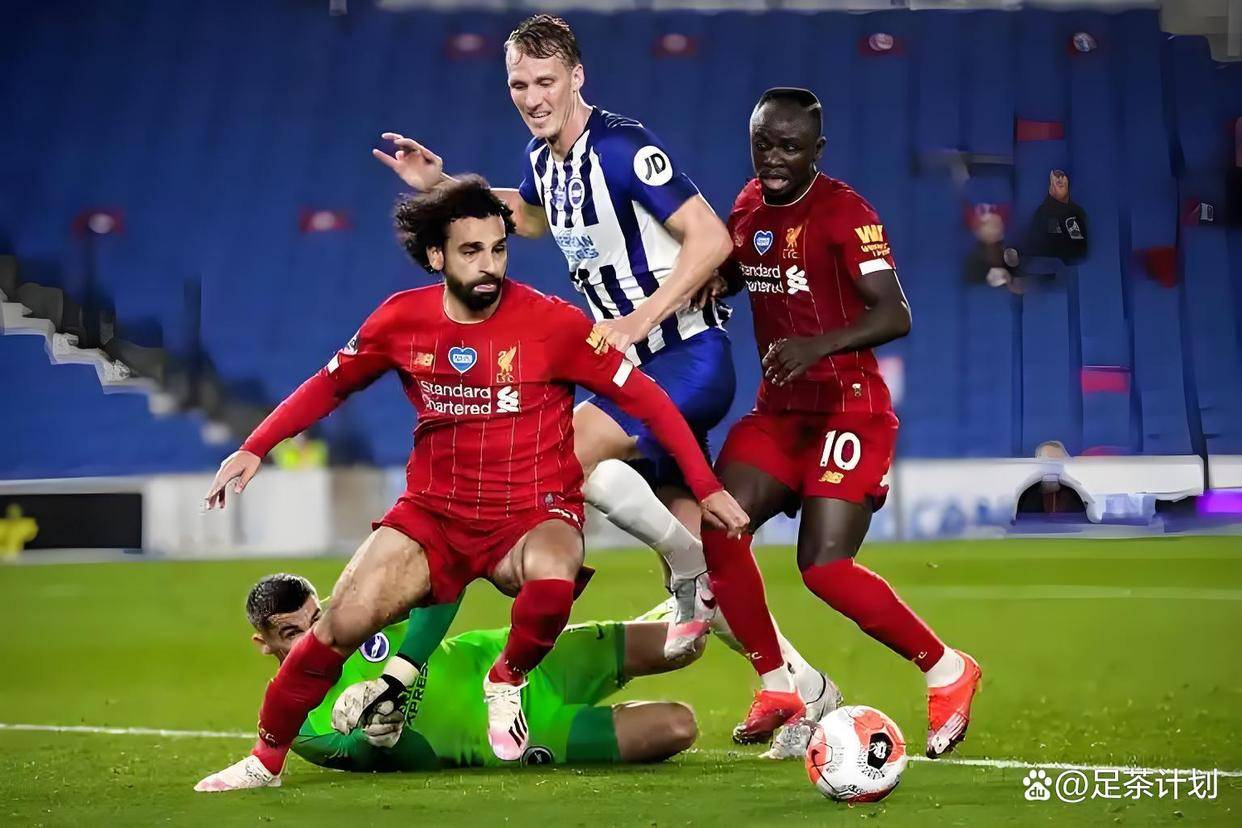 法兰克福国际比赛日内部沟通,志在欧联名次提升,更衣室稳定,训练强度明显提升的简单介绍 法兰克福国际比赛日内部沟通,志在欧联名次提升,更衣室稳定,训练强度明显提升的简单介绍