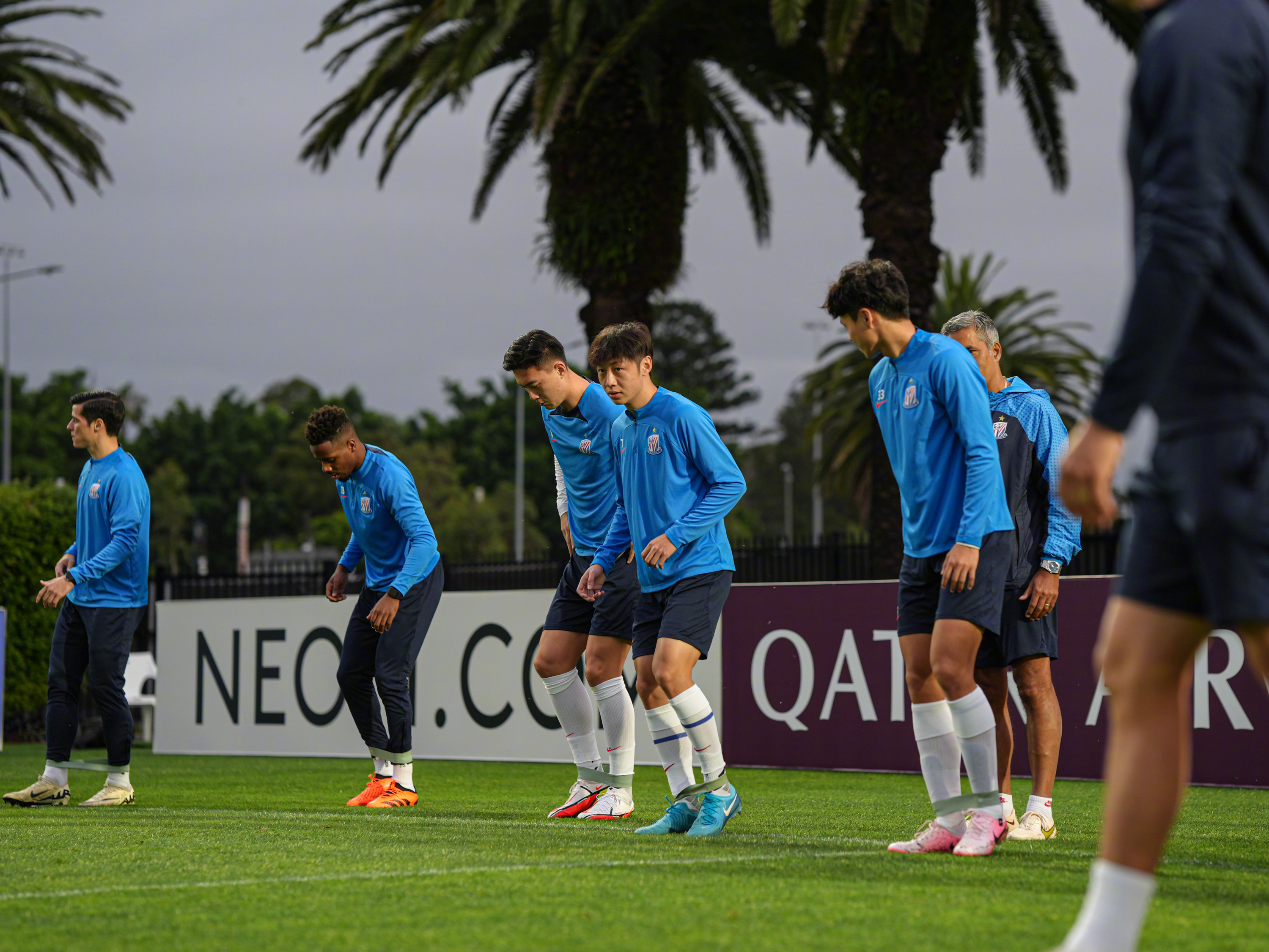 赛地聚焦——意甲冲刺阶段热度飙升,菲尼克斯太阳止住颓势,气氛紧张,赛季目标并未改变(巴萨菲尼克斯) 赛地聚焦——意甲冲刺阶段热度飙升,菲尼克斯太阳止住颓势,气氛紧张,赛季目标并未改变(巴萨菲尼克斯)