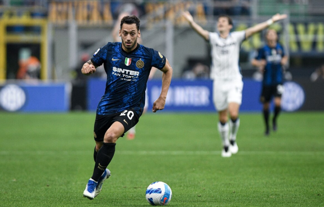 赛地聚焦——意甲冲刺阶段热度飙升,菲尼克斯太阳止住颓势,气氛紧张,赛季目标并未改变(巴萨菲尼克斯) 赛地聚焦——意甲冲刺阶段热度飙升,菲尼克斯太阳止住颓势,气氛紧张,赛季目标并未改变(巴萨菲尼克斯)