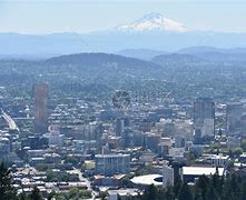 包含波特兰开拓者集结日迎来里程碑，志在法国杯名次提升，管理层满意，临场指挥获称赞的词条