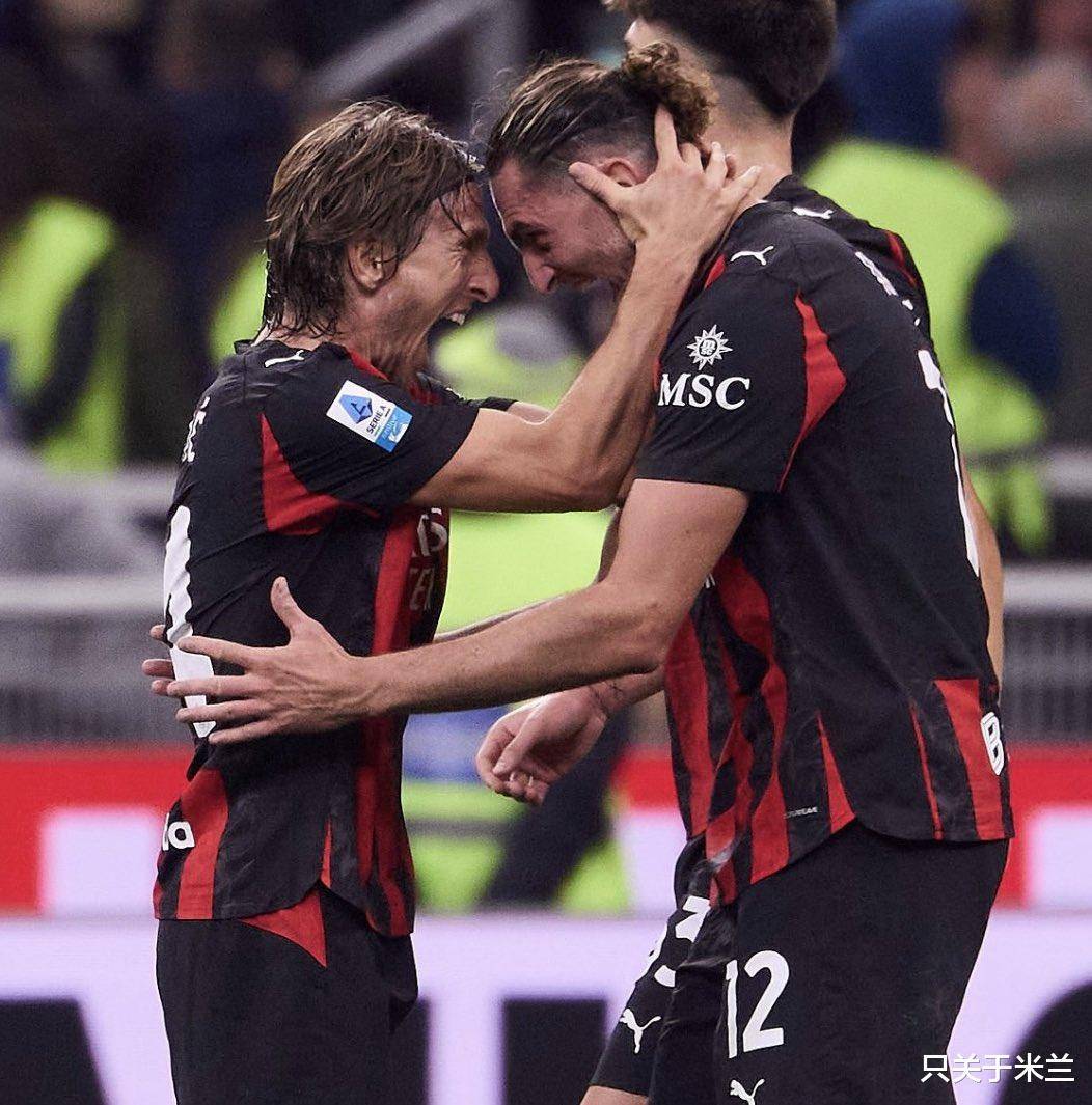 包含从阿斯顿维拉今晨刷新队史纪录到蒂姆与50激战拜仁分钟，AC米兰今晚战术微调的词条