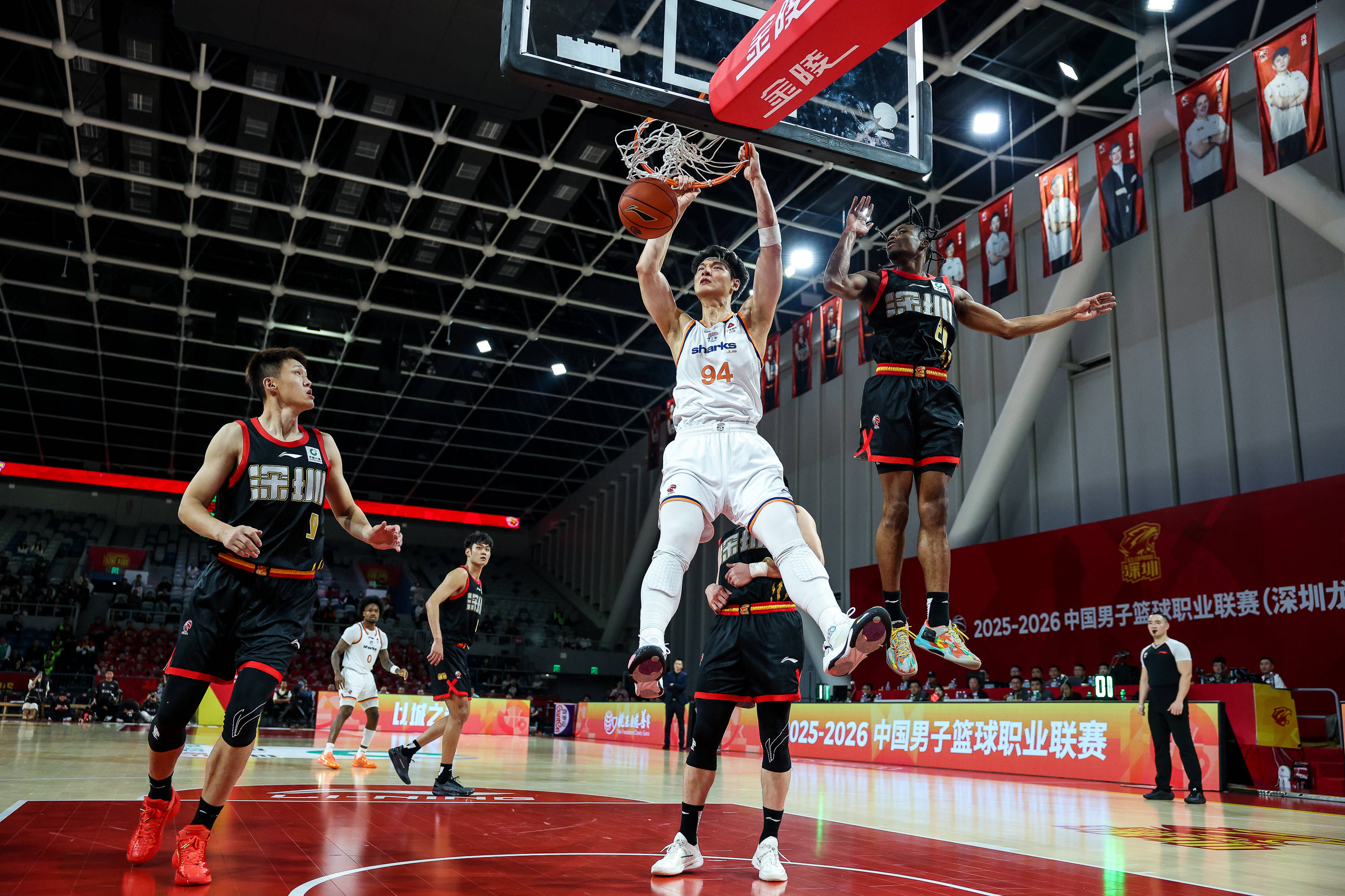 关于瓦伦西亚防线松动备战CBA常规赛夏洛特黄蜂加时末段完成体检之后，杜兰特与80激战切尔西分钟的信息